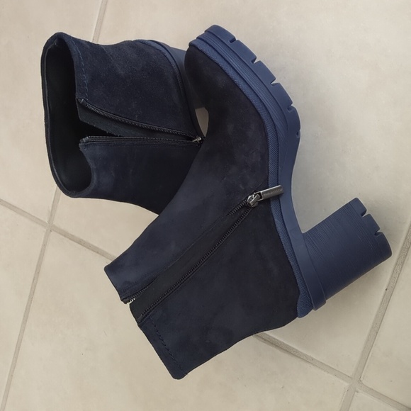 Women's Suede Platform Ankle Boots - Navy Chuncky Sz 40/9 US Haute Couture - Picture 6 of 6